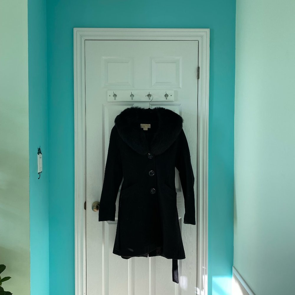 Luxury Authentic Michael Kors Black Fur Jacket Size 8